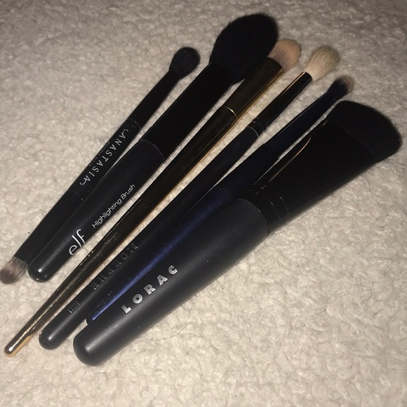 Bundle of brushes - Picture 1 of 1